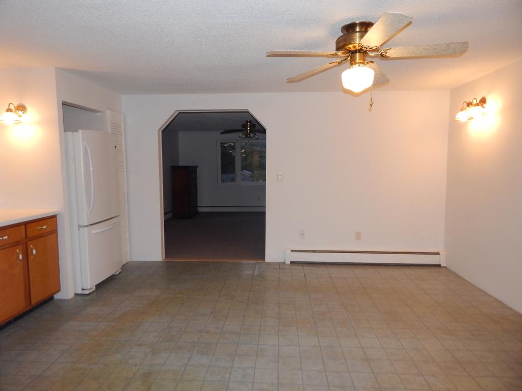 12 Blake Road Salem, NH 03079 - Photo 8 of 29
