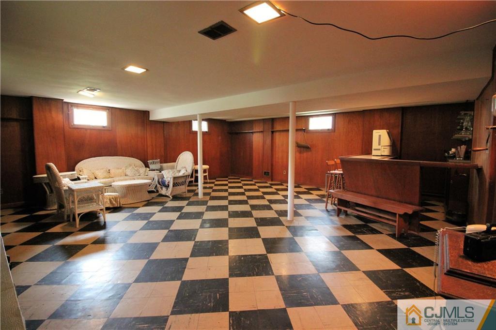 246 Colfax Road North Brunswick, NJ 08902 - Photo 22 of 23 Gallery Image 22