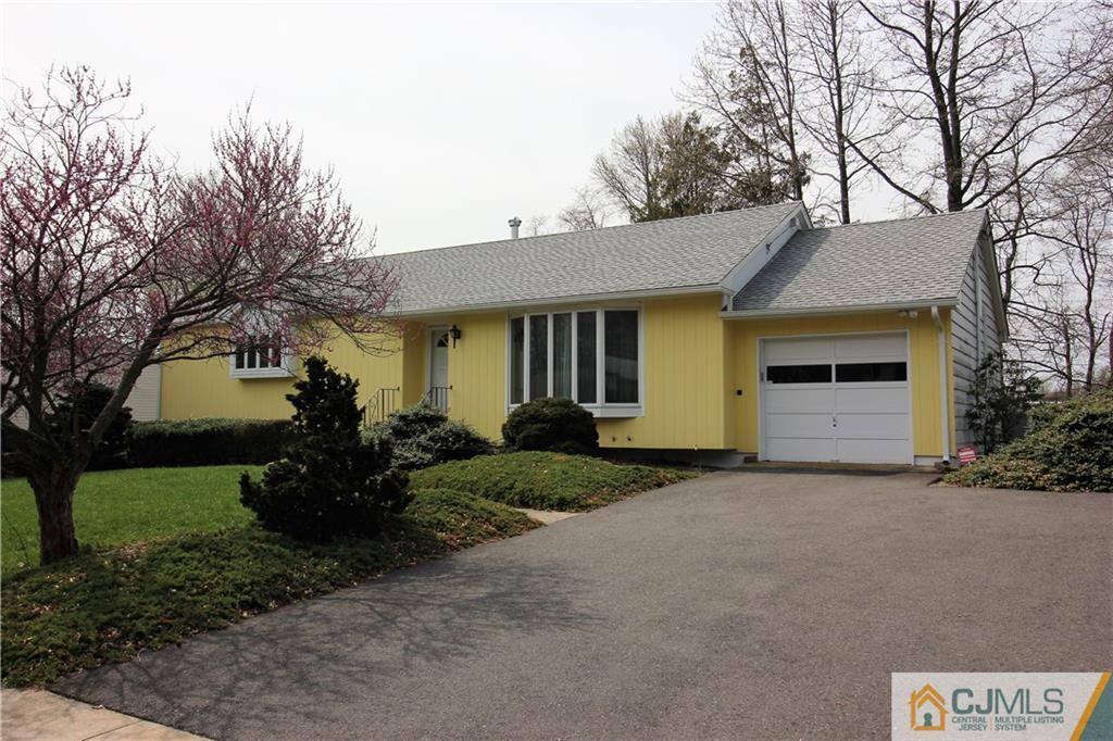 246 Colfax Road North Brunswick, NJ 08902 - Photo 4 of 23 Gallery Image 4