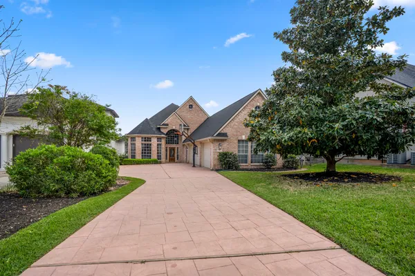 $1,300,000 | 78 Creekwood Drive, Montgomery, TX 77356