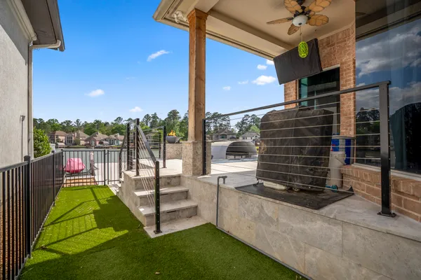 $1,300,000 | 78 Creekwood Drive, Montgomery, TX 77356