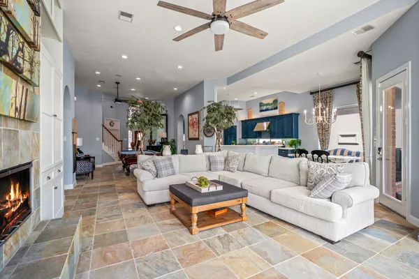 $1,300,000 | 78 Creekwood Drive, Montgomery, TX 77356