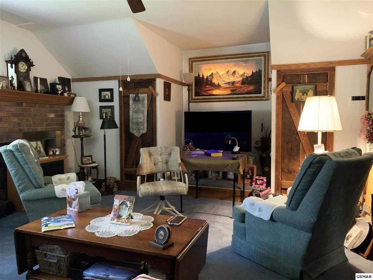 933 Caney Creek Road Sevierville, TN 37863 - Photo 6 of 36