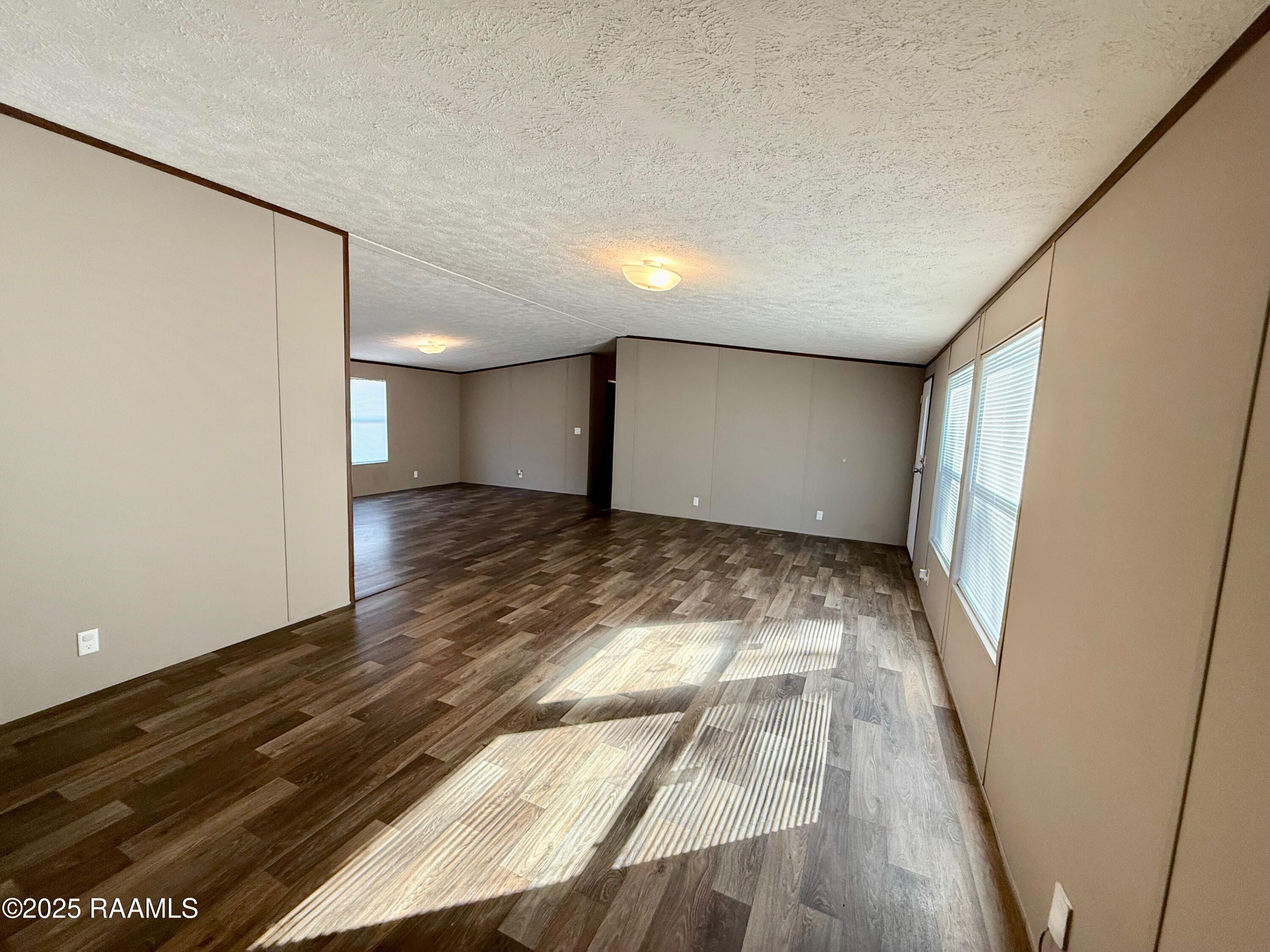 125 La Rue Cannes Duson, LA 70529 - Photo 10 of 40 living room