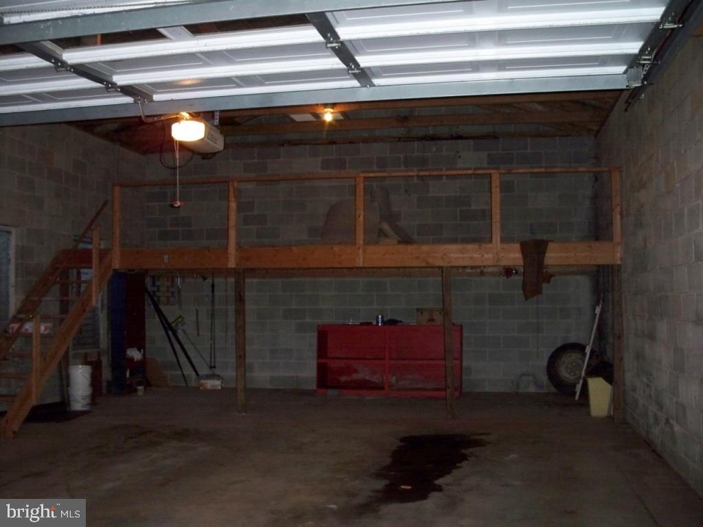 2381 Quarry Road Lebanon, PA 17046 - Photo 3 of 13 Gallery Image 3