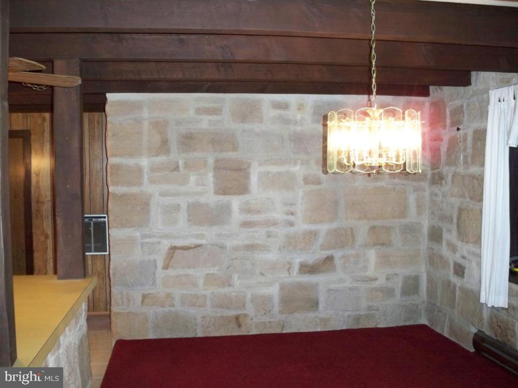 2381 Quarry Road Lebanon, PA 17046 - Photo 4 of 13 Gallery Image 4