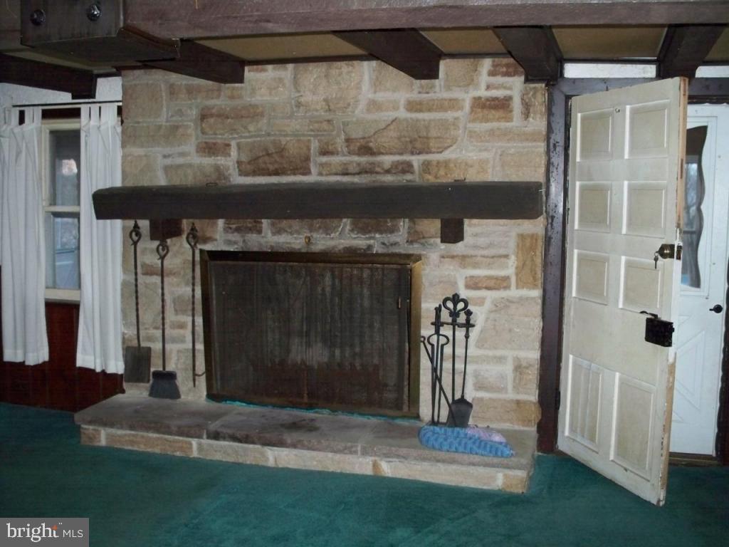 2381 Quarry Road Lebanon, PA 17046 - Photo 7 of 13 Gallery Image 7