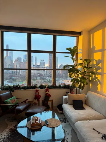 $5,350 | 180 Front Street, Unit 15J | DUMBO