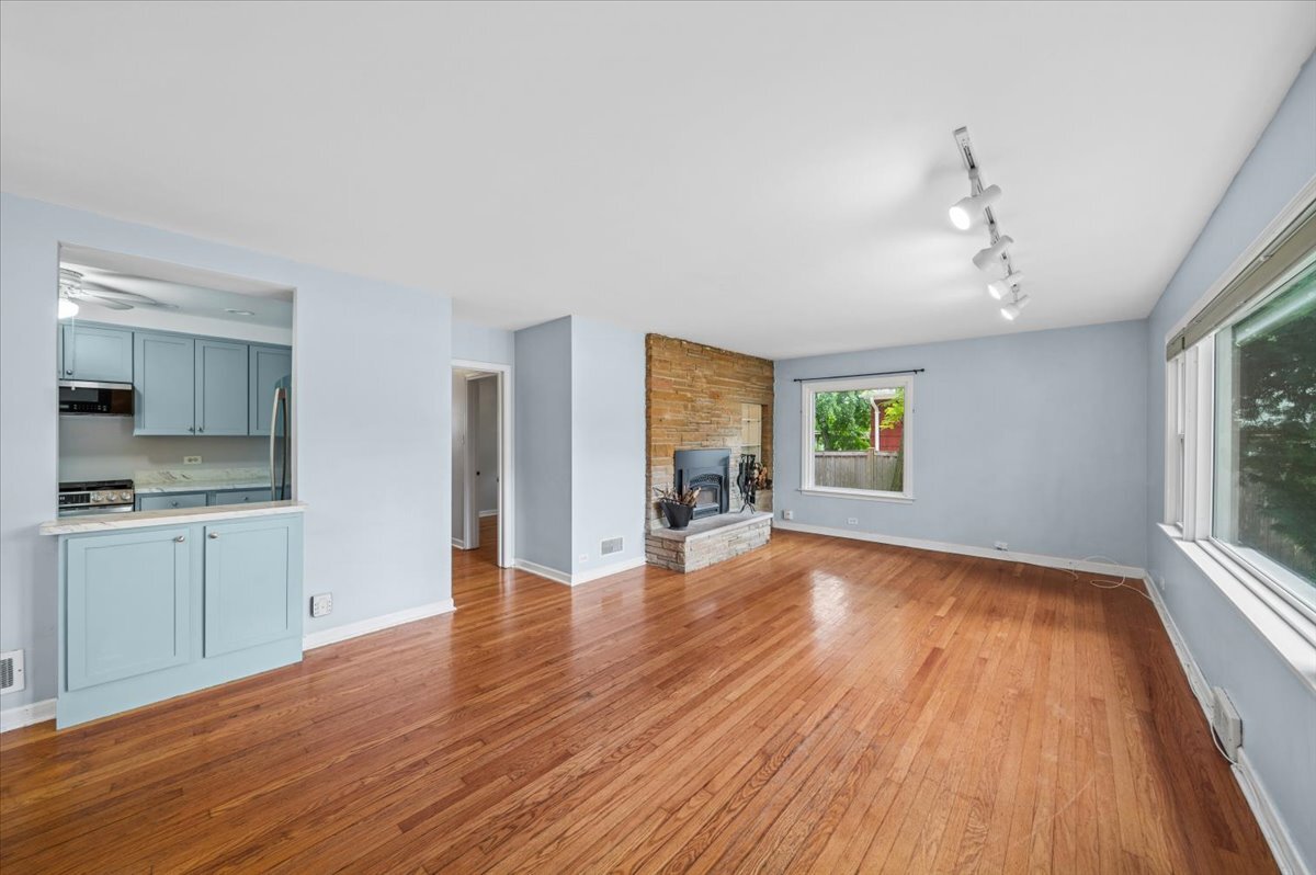 2444 183rd Street Homewood, IL 60430 - Photo 5 of 29