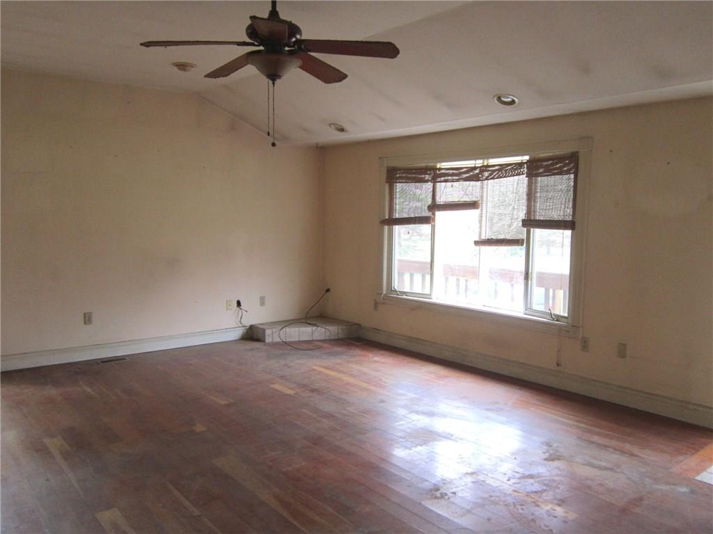 564 Georgetown Road Georgetown, PA 15043 - Photo 4 of 11 Gallery Image 4