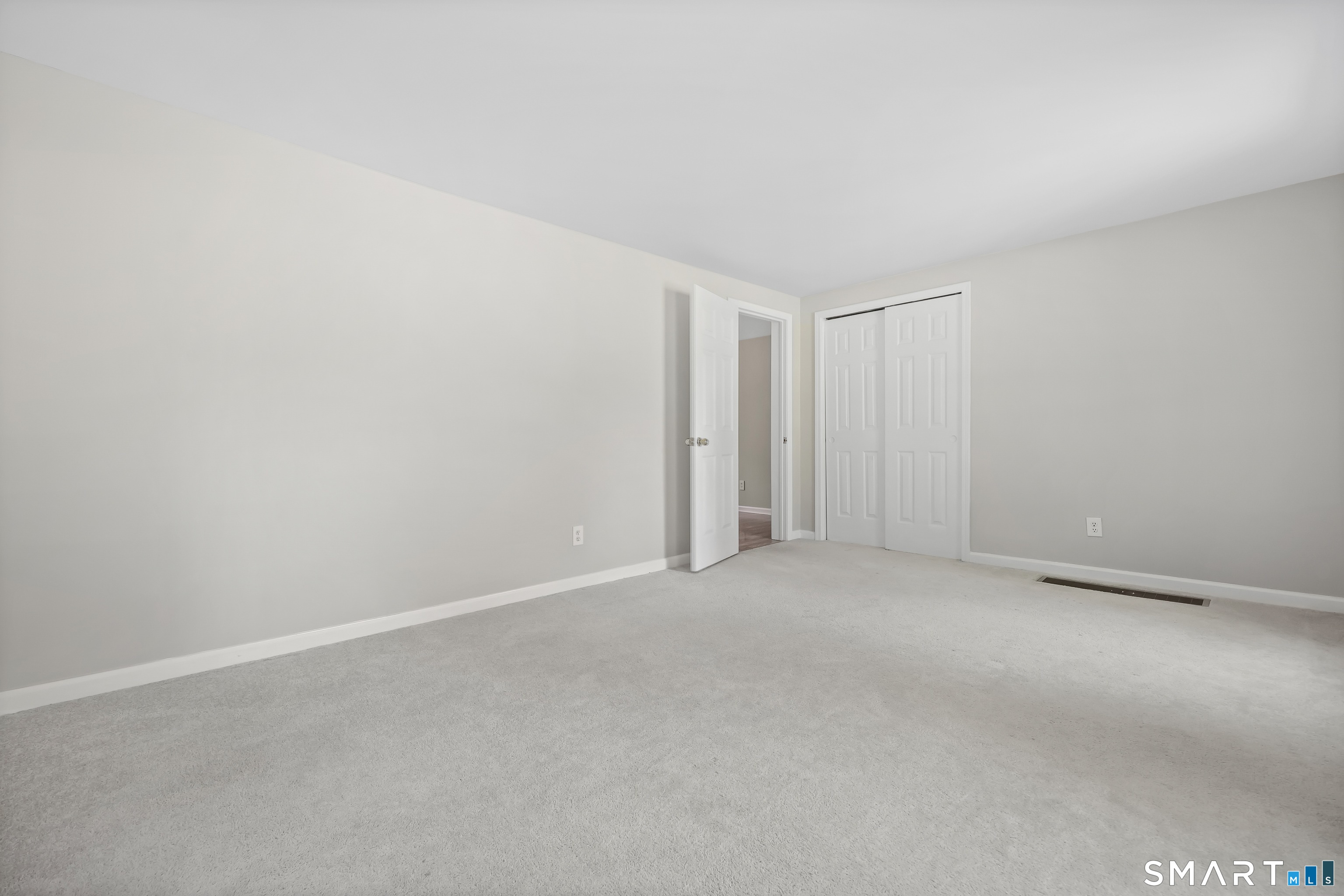 61 Rolling Green Road Bethany, CT 06524 - Photo 15 of 34 First Floor Den