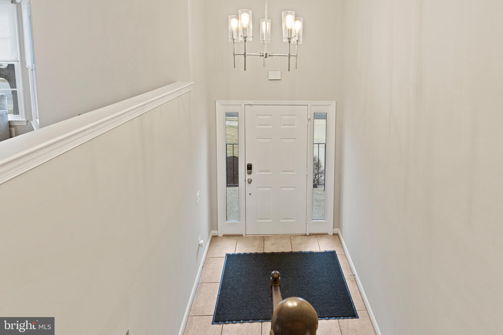 7819 Richfield Road Springfield, VA 22153 - Photo 3 of 50 Entry, ceramic tile flooring