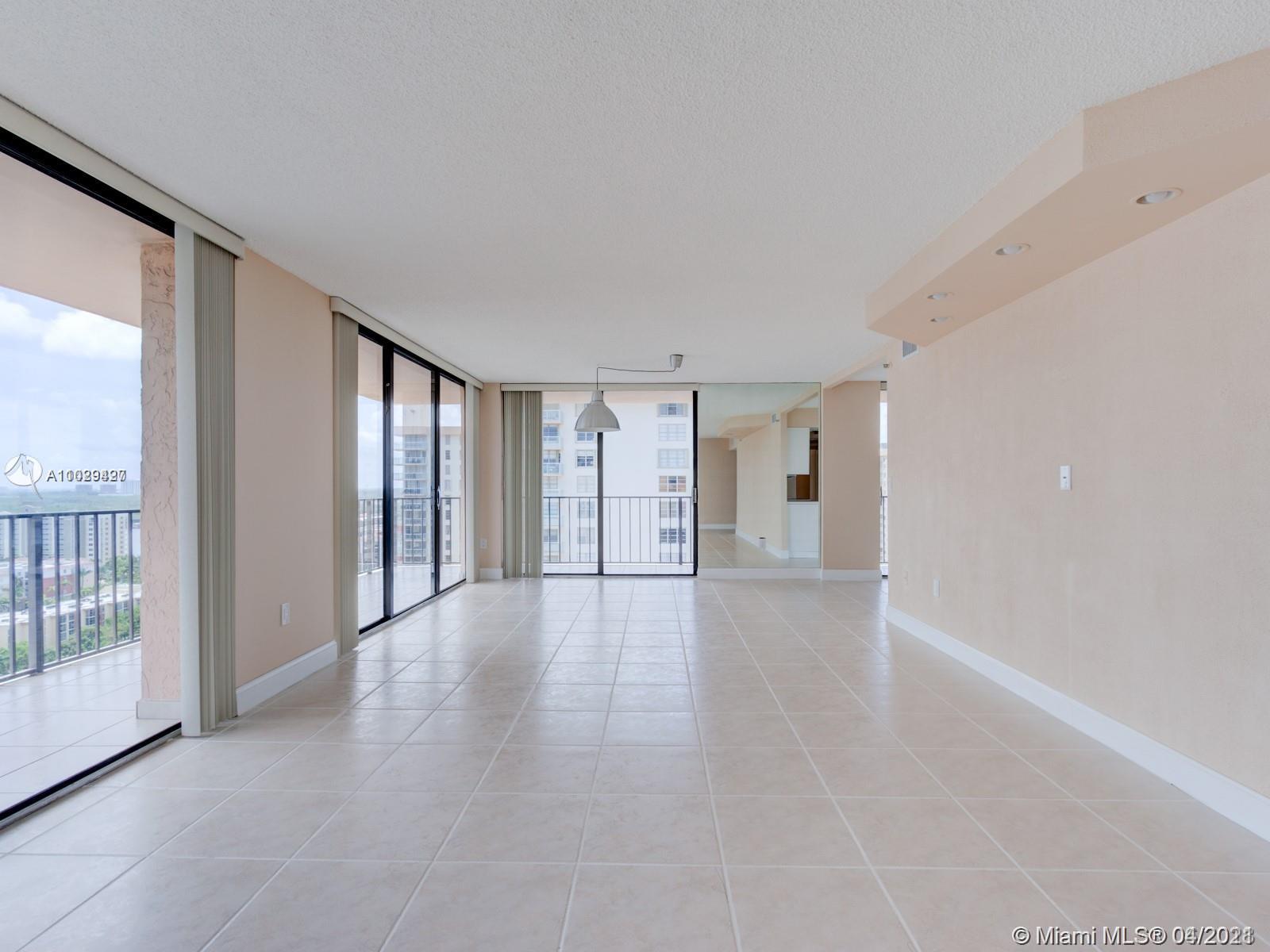 210 174th Street, Unit 2109 Sunny Isles Beach, FL 33160 - Photo 11 of 30