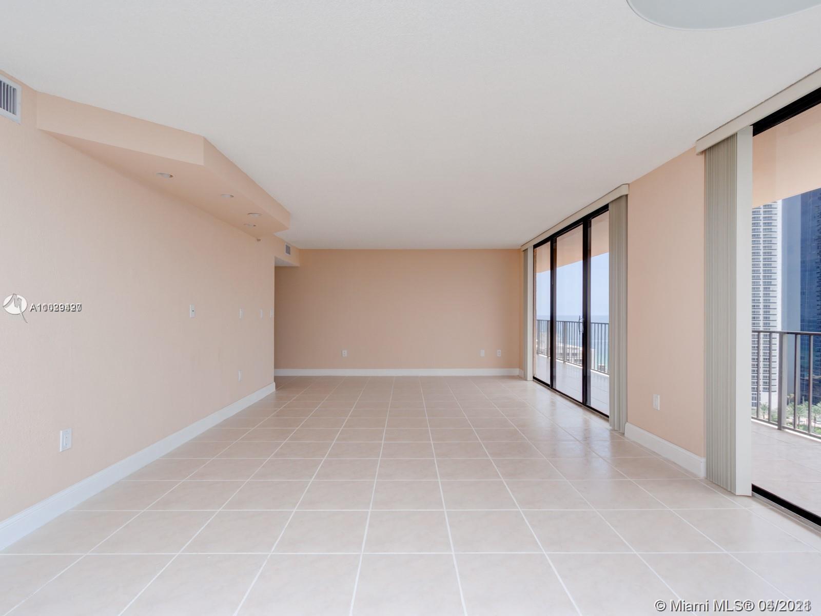 210 174th Street, Unit 2109 Sunny Isles Beach, FL 33160 - Photo 13 of 30