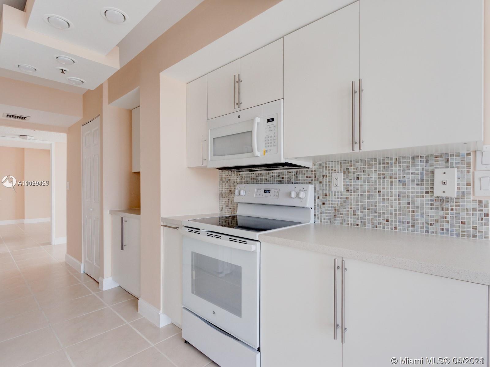 210 174th Street, Unit 2109 Sunny Isles Beach, FL 33160 - Photo 22 of 30