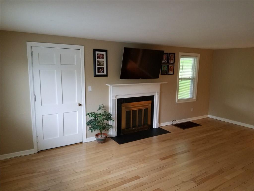 187 McMurray Road Pittsburgh, PA 15241 - Photo 6 of 23 Gallery Image 6