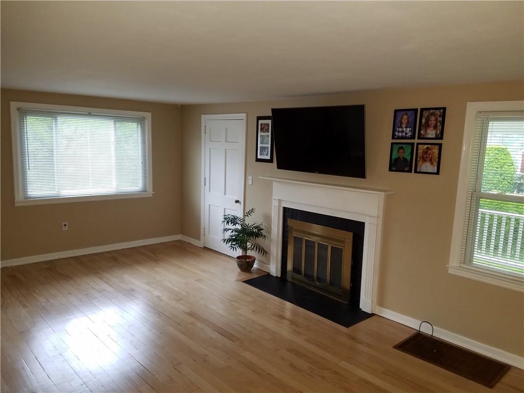 187 McMurray Road Pittsburgh, PA 15241 - Photo 7 of 23 Gallery Image 7