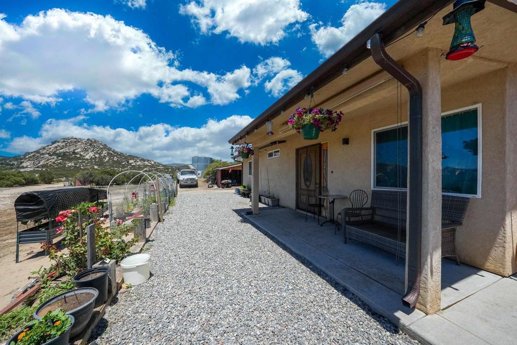 27824 Golden Eagle Road Ramona, CA 92065 - Photo 4 of 36