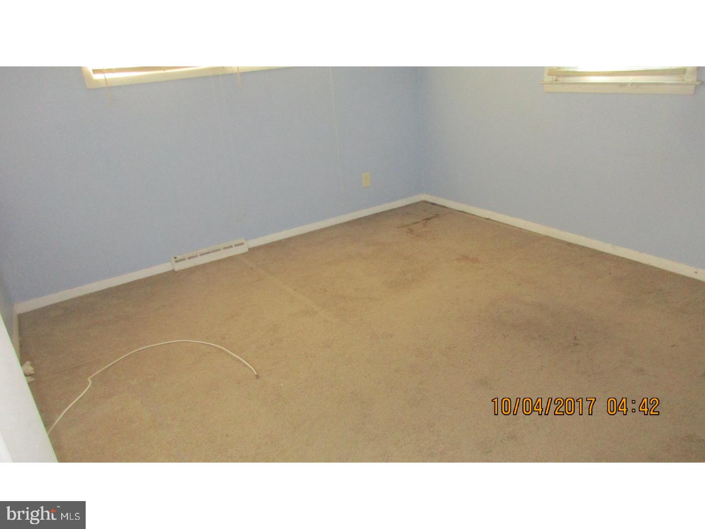 525 Monroe Street Riverside, NJ 08075 - Photo 2 of 4 Bedroom - Main