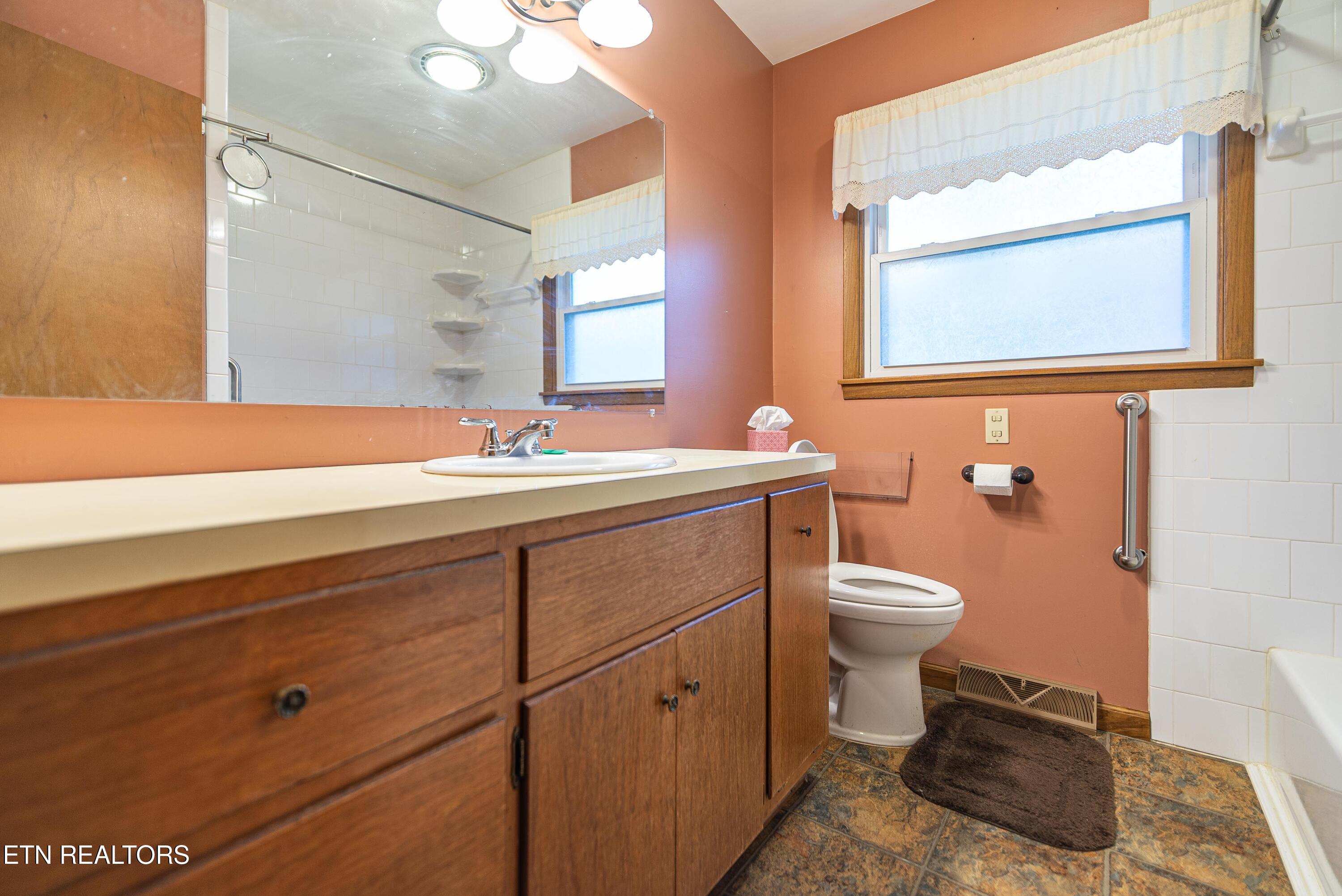 103 Ditman Lane Oak Ridge, TN 37830 - Photo 16 of 31 DSC07530