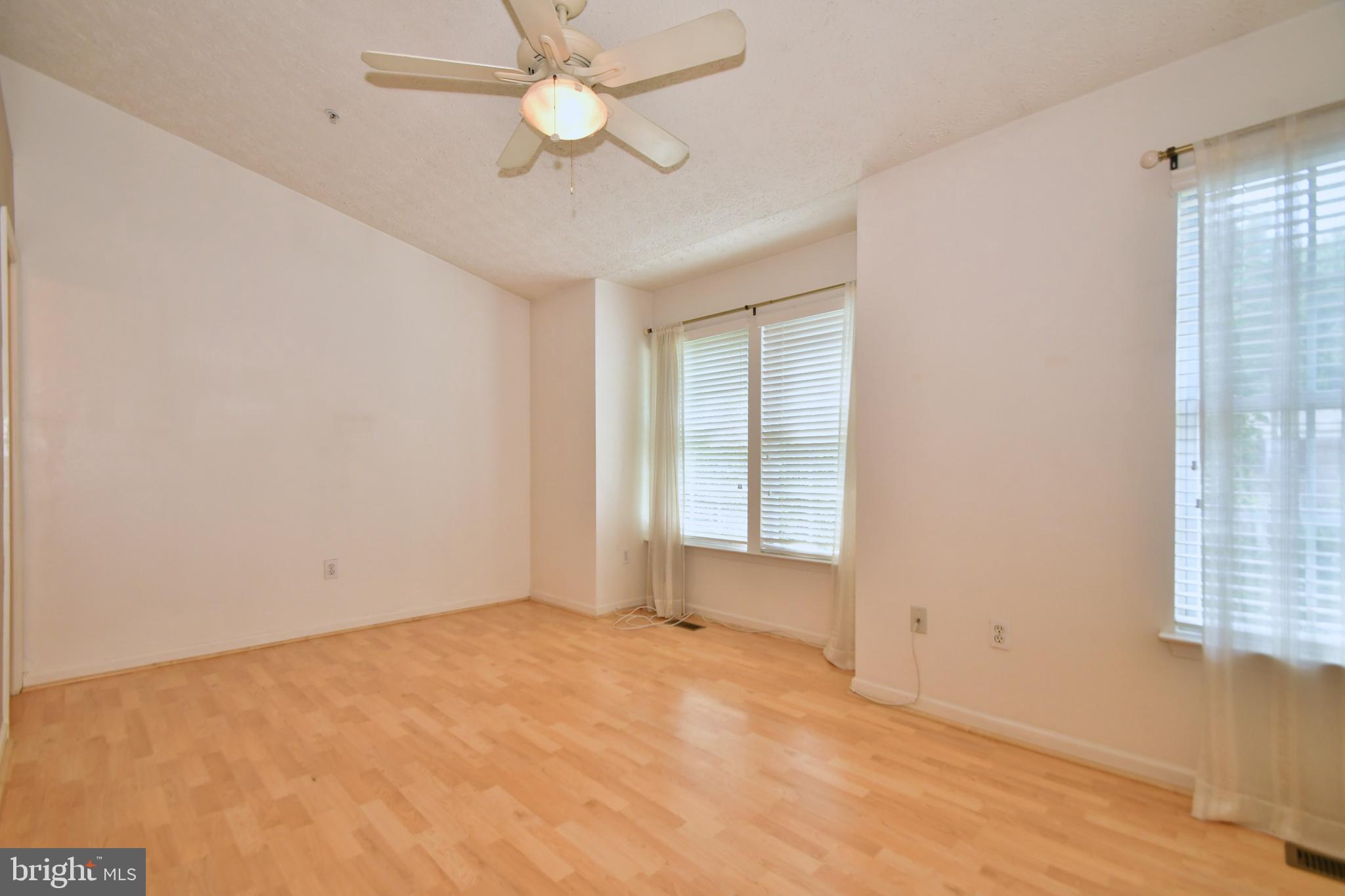 2071 Paperbark Road Baltimore, MD 21221 - Photo 16 of 46 Vaulted ceiling in bedroom