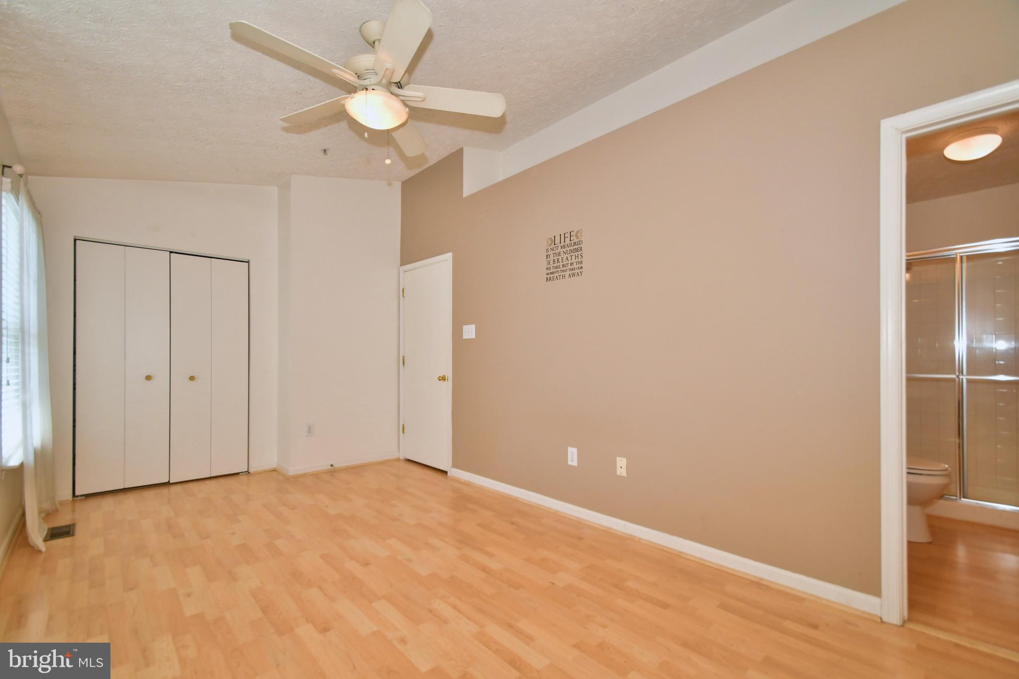 2071 Paperbark Road Baltimore, MD 21221 - Photo 18 of 46 Vaulted ceiling in bedroom
