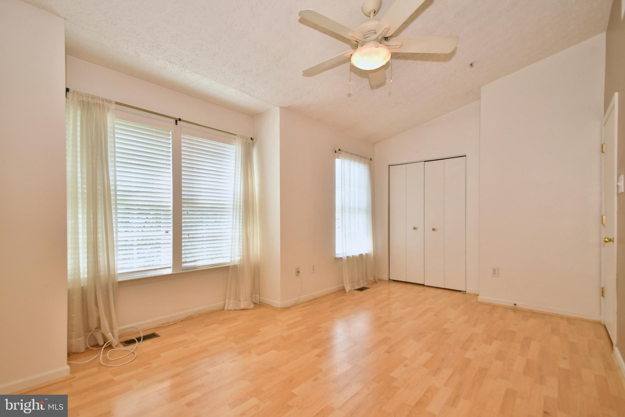2071 Paperbark Road Baltimore, MD 21221 - Photo 19 of 46 Vaulted ceiling in bedroom