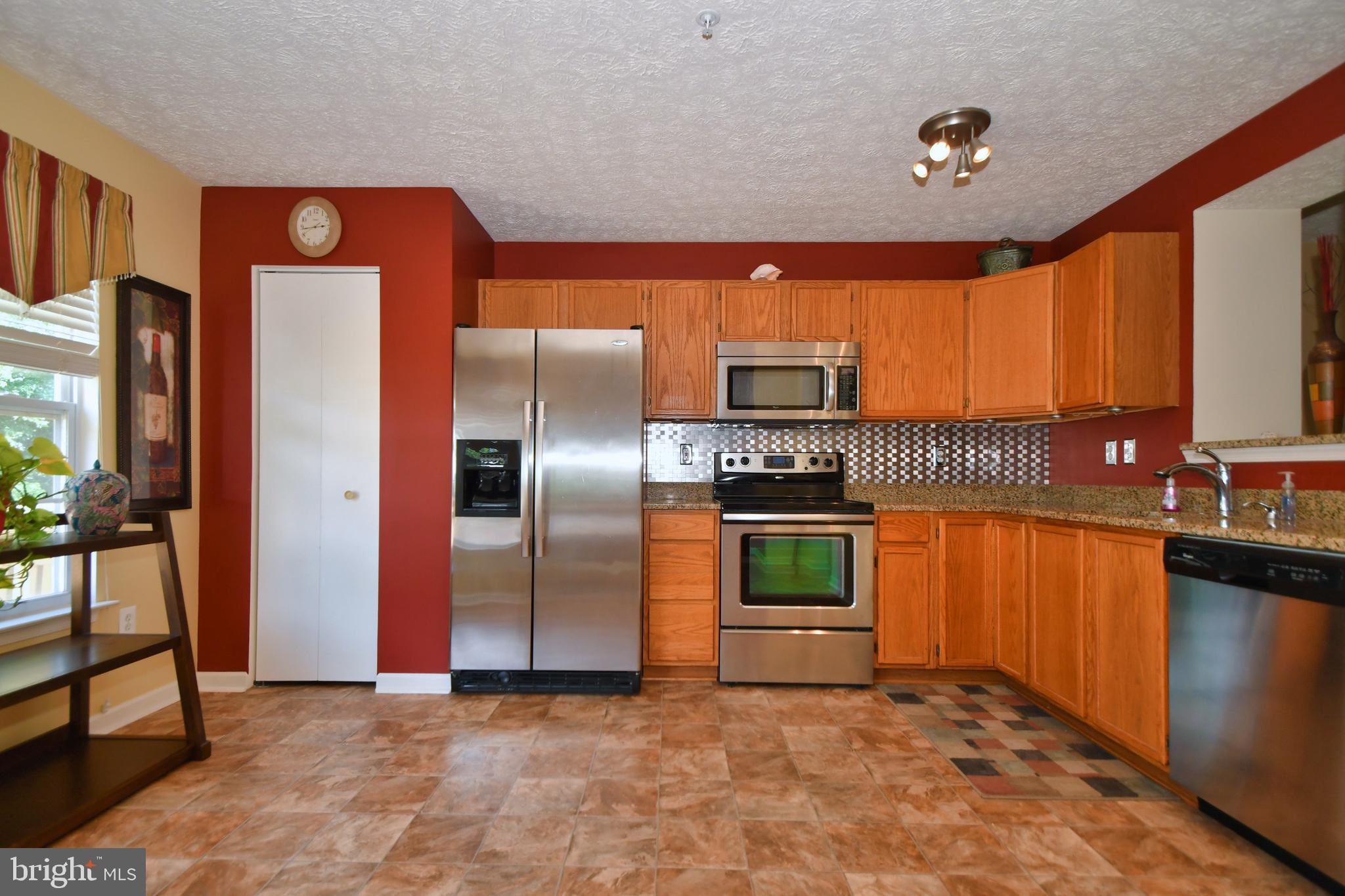 2071 Paperbark Road Baltimore, MD 21221 - Photo 8 of 46 Kitchen-Updated Appliances!