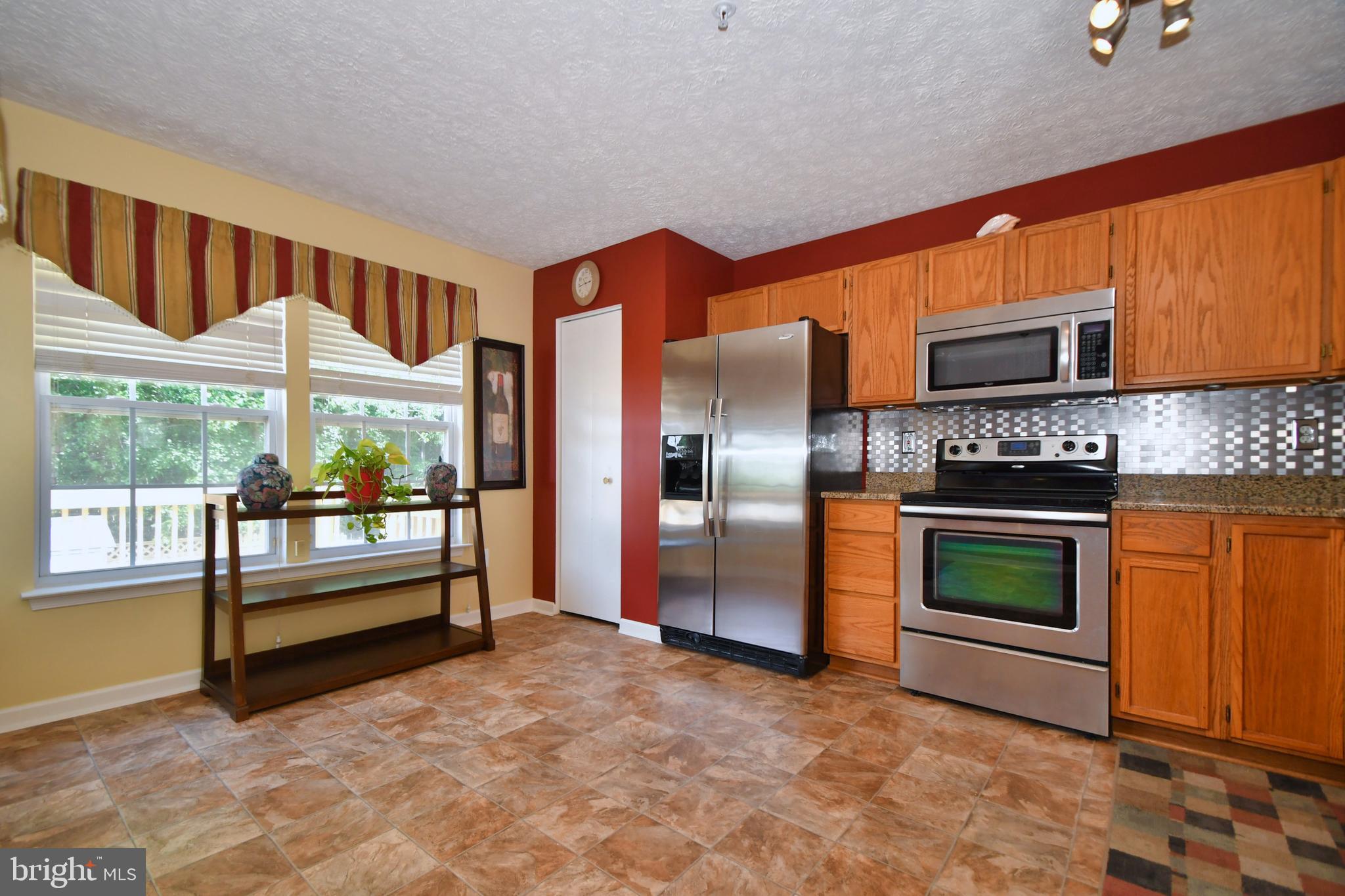 2071 Paperbark Road Baltimore, MD 21221 - Photo 10 of 46 Kitchen