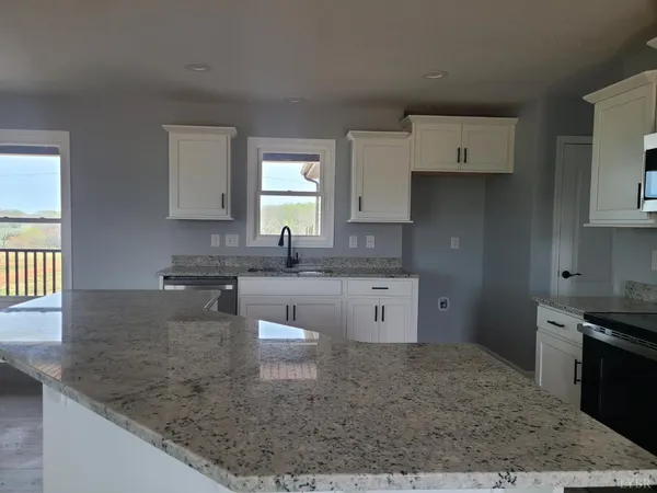 $389,500 | 1839 Horseshoe Road, Appomattox, VA 24522