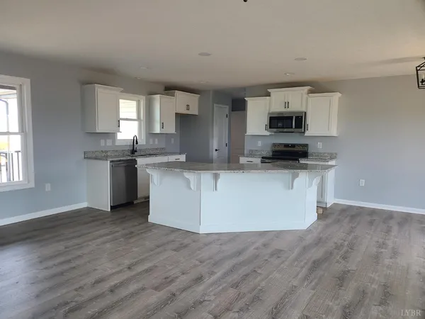 $389,500 | 1839 Horseshoe Road, Appomattox, VA 24522