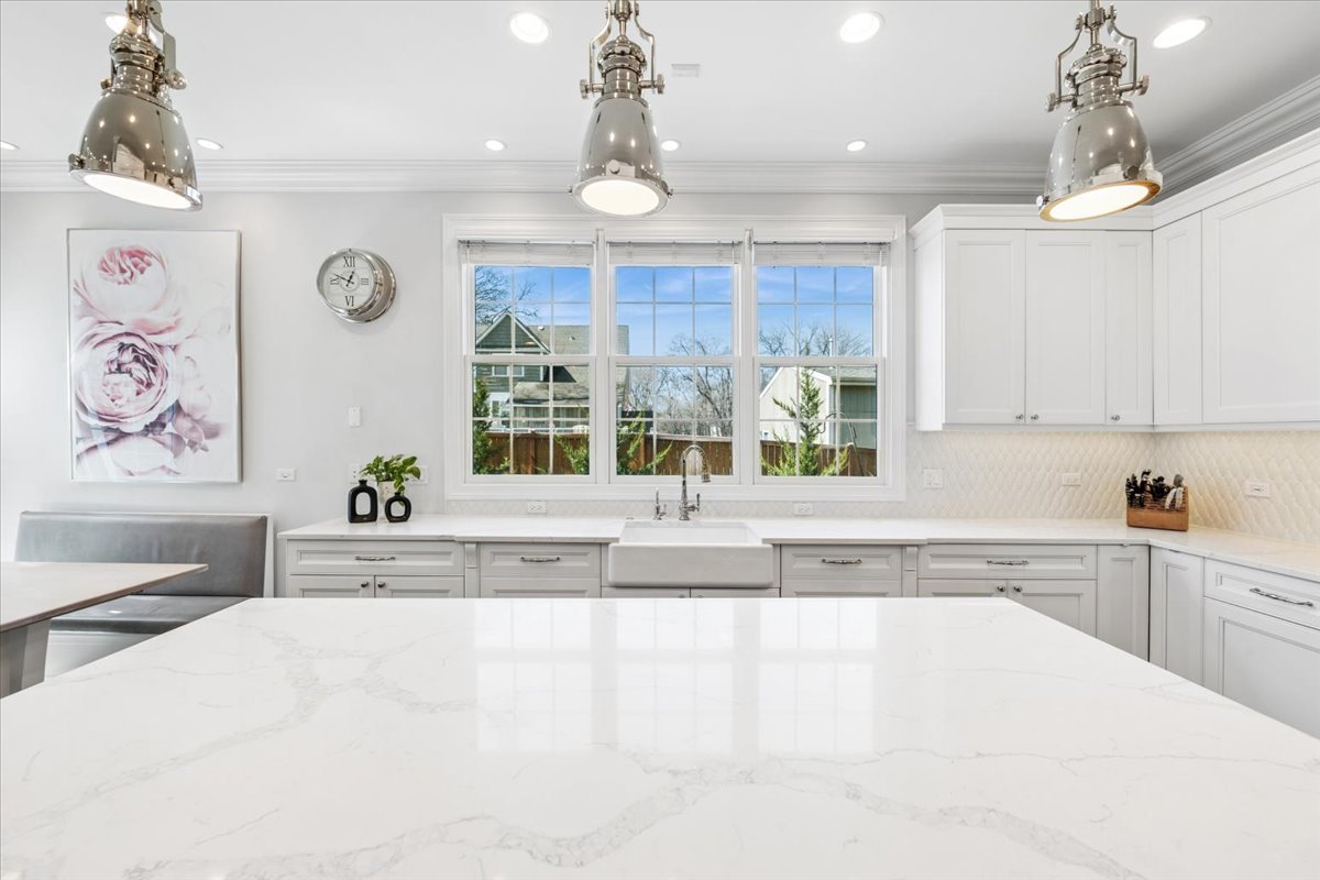 1024 Prairie Lawn Road Glenview, IL 60025 - Photo 15 of 55