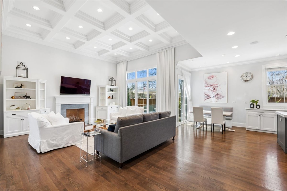 1024 Prairie Lawn Road Glenview, IL 60025 - Photo 18 of 55