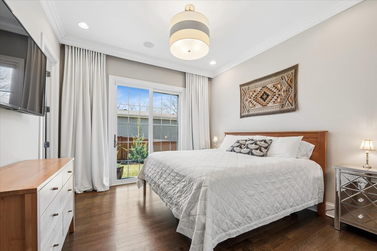 1024 Prairie Lawn Road Glenview, IL 60025 - Photo 22 of 55