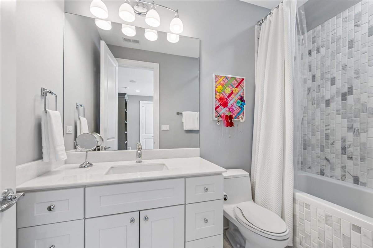 1024 Prairie Lawn Road Glenview, IL 60025 - Photo 31 of 55