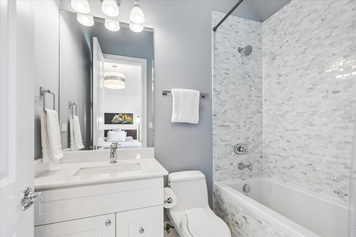 1024 Prairie Lawn Road Glenview, IL 60025 - Photo 33 of 55