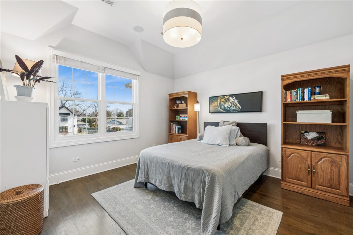 1024 Prairie Lawn Road Glenview, IL 60025 - Photo 34 of 55