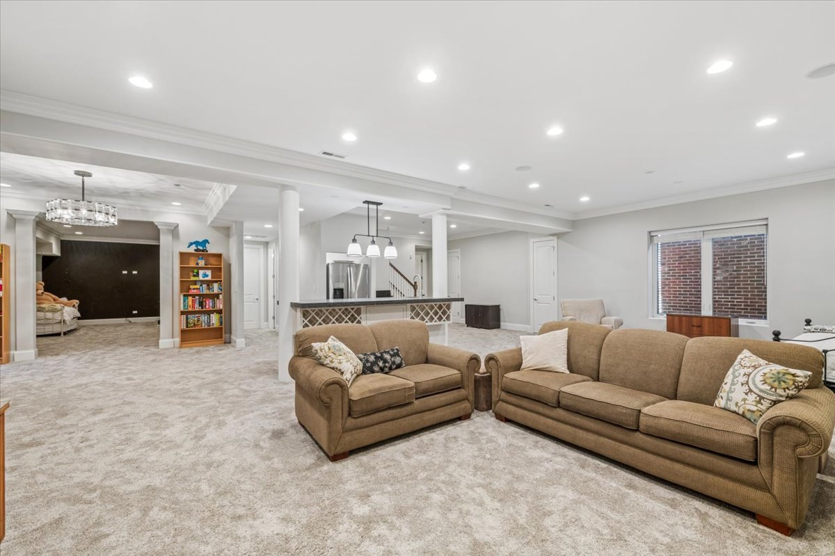 1024 Prairie Lawn Road Glenview, IL 60025 - Photo 41 of 55