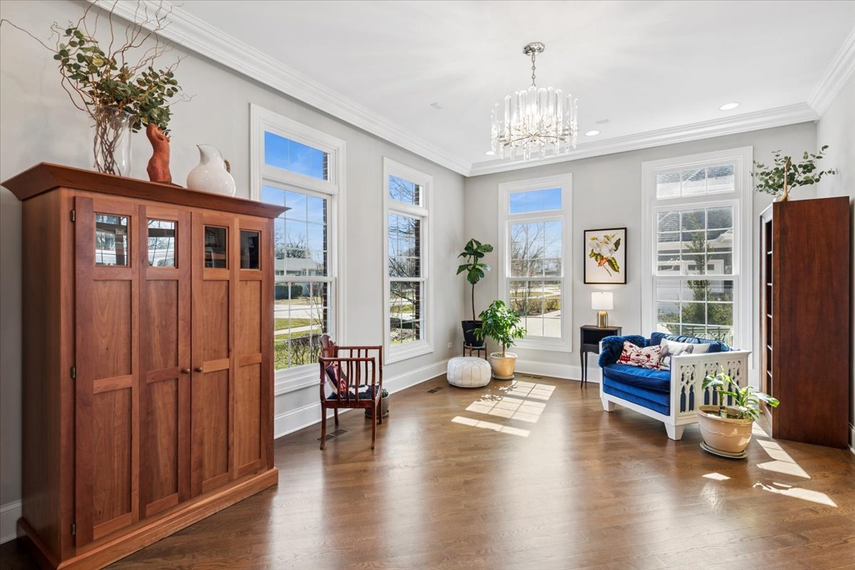 1024 Prairie Lawn Road Glenview, IL 60025 - Photo 6 of 55