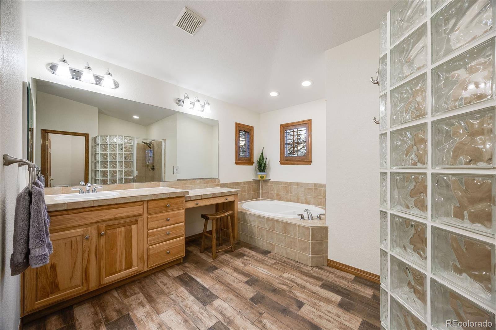 683 Ridgemont Circle Highlands Ranch, CO 80126 - Photo 24 of 50 Gallery Image 24