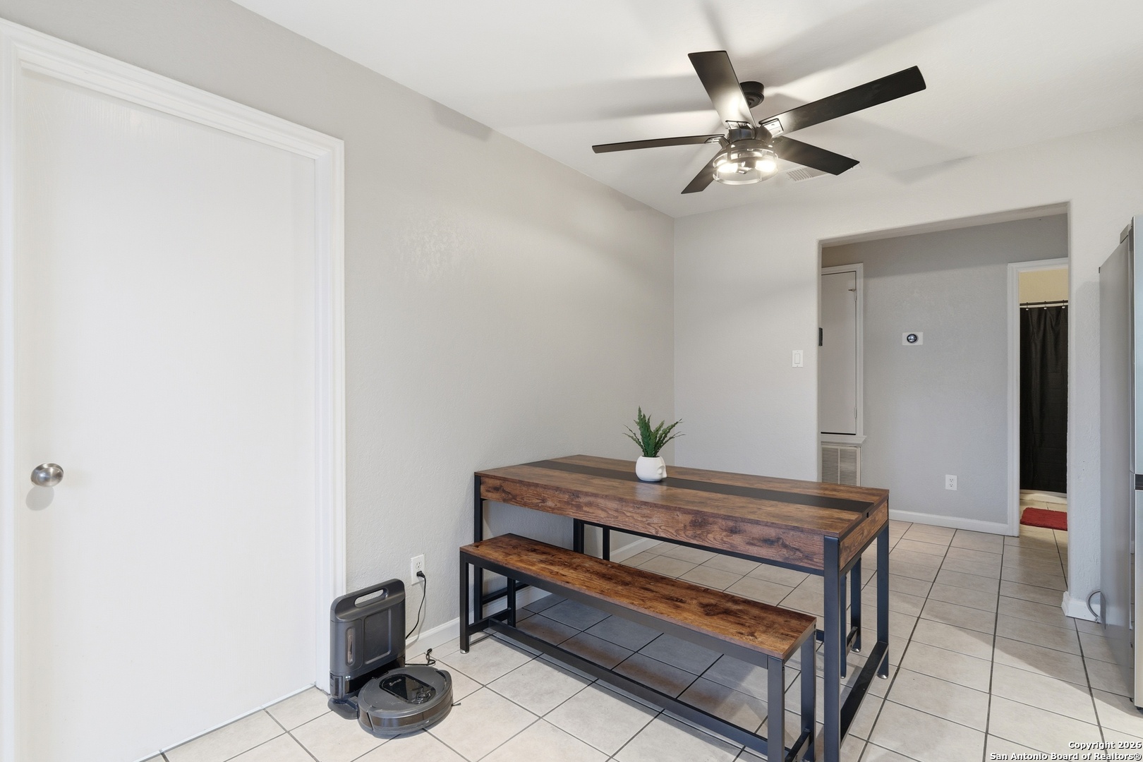 814 Inks Farm San Antonio, TX 78228 - Photo 16 of 32 a view of workspace with furniture