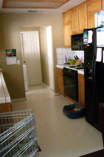 16271 Monreal Road Madera, CA 93636 - Photo 20 of 23 Guest House Kitchen