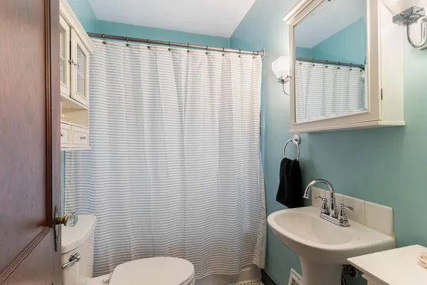 $254,900 | 2026 Winnebago Street, La Crosse, WI 54601