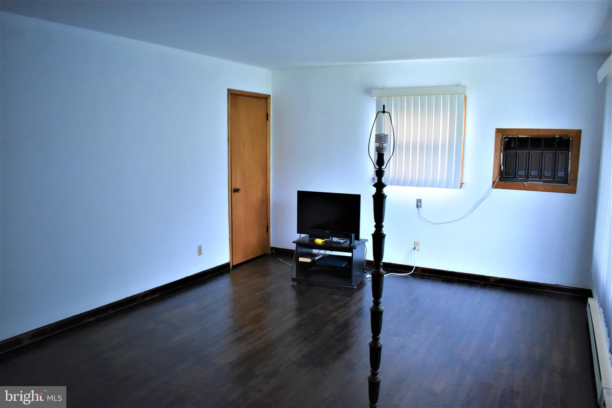 935 Chestnut Grove Road Dover, DE 19904 - Photo 4 of 18 Room