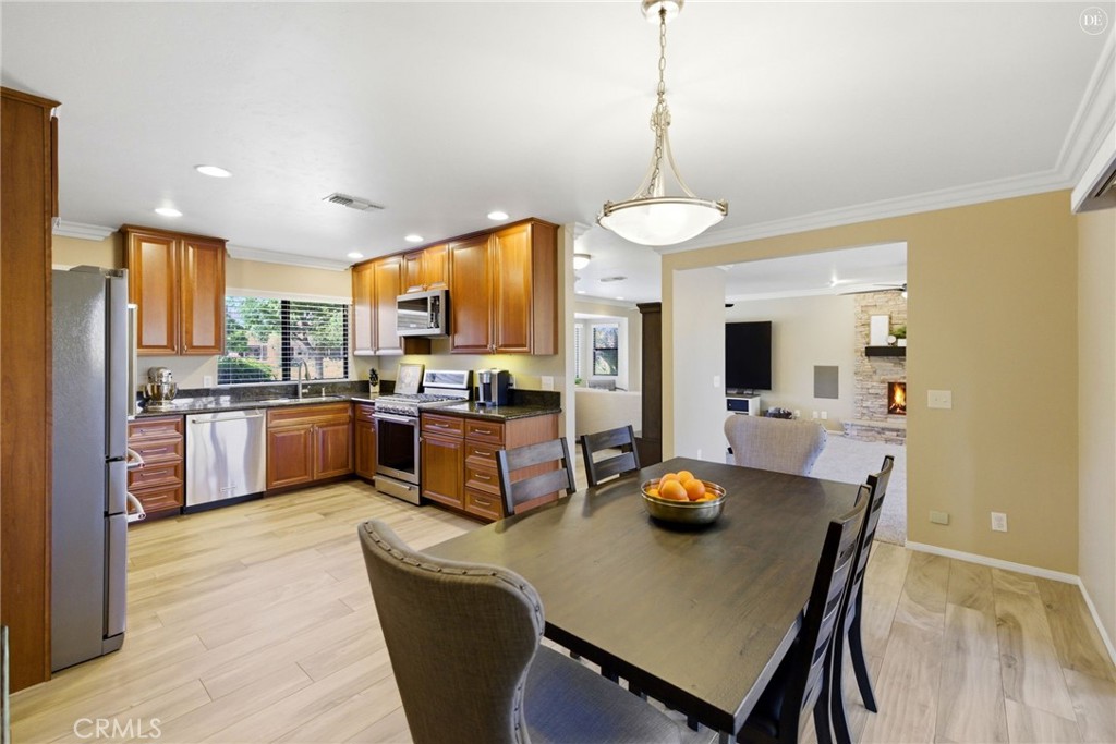 4424 Ramona Drive Riverside, CA 92506 - Photo 14 of 52