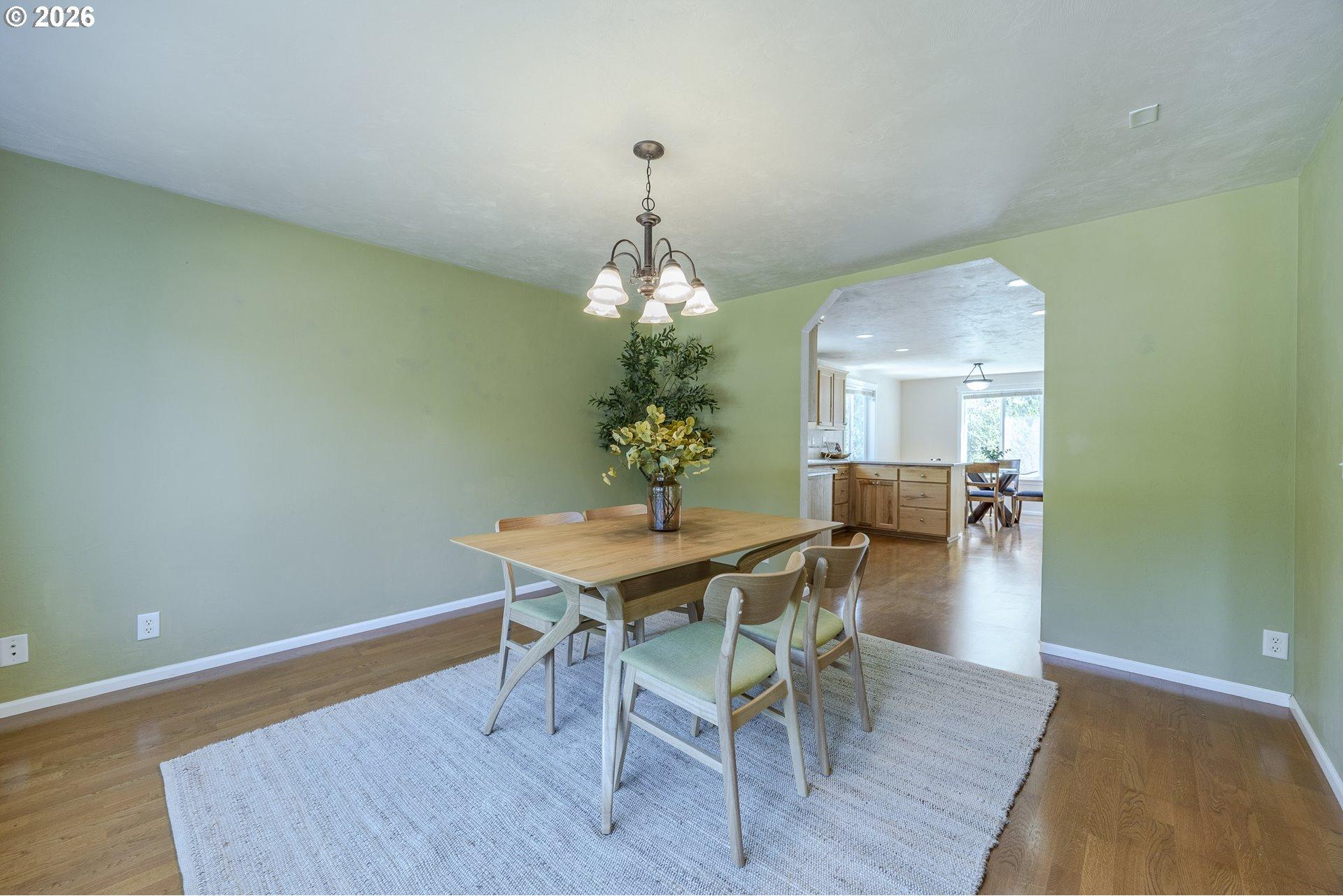 755 South 47th Place Springfield, OR 97478 - Photo 10 of 44 Gallery Image 10