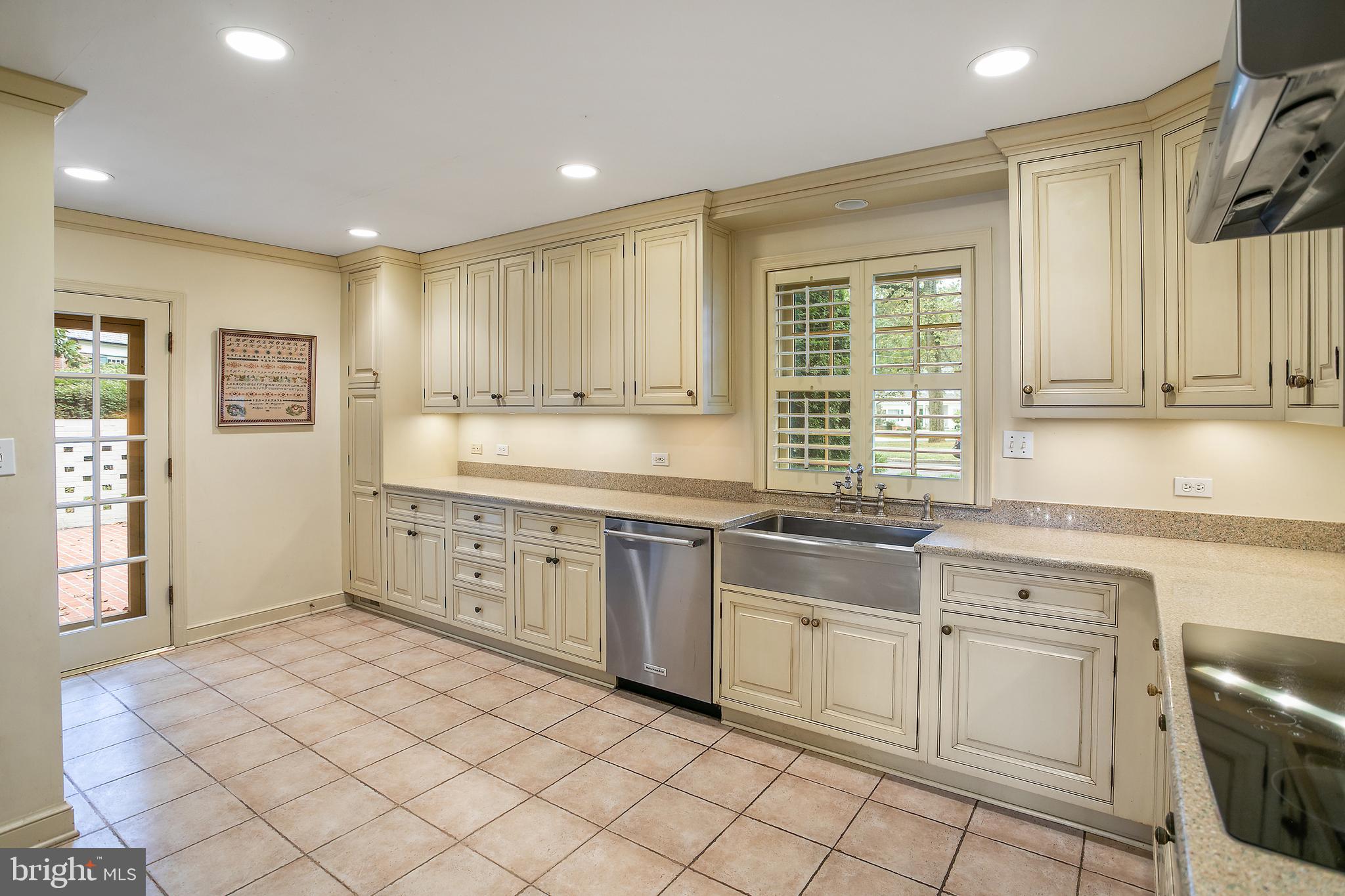 8126 Kerry Lane Chevy Chase, MD 20815 - Photo 11 of 30