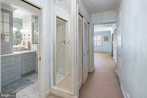 $2,400,000 | 8126 Kerry Lane, Chevy Chase, MD 20815