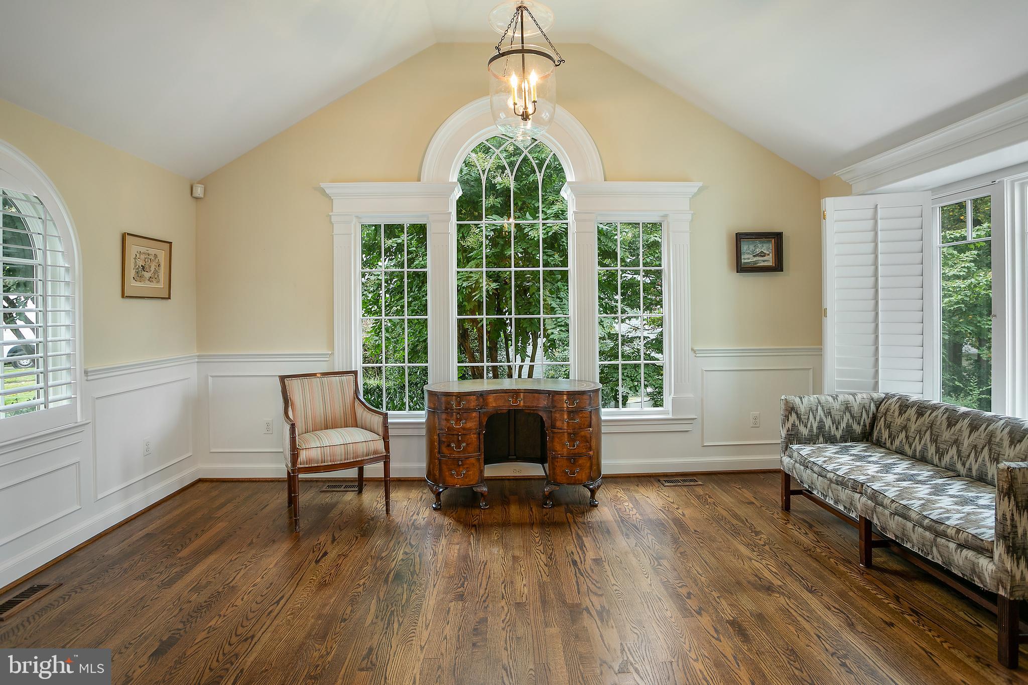 8126 Kerry Lane Chevy Chase, MD 20815 - Photo 4 of 30