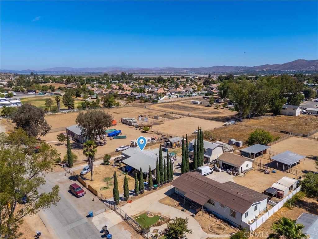 20288 Union Street Wildomar, CA 92595 - Photo 4 of 31